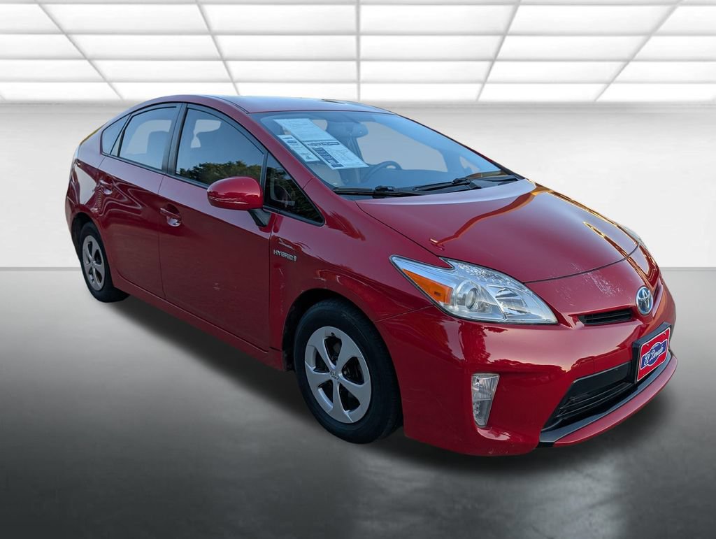 Used 2015 Toyota Prius Four FWD image 1