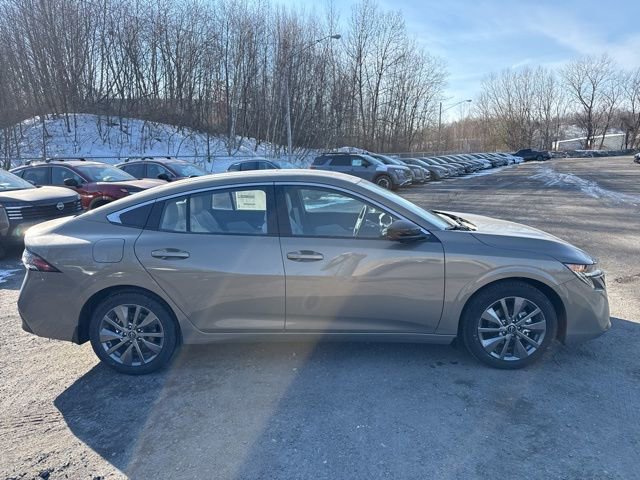 New 2026 Nissan Sentra SL w/ Floor Mat Package image 4