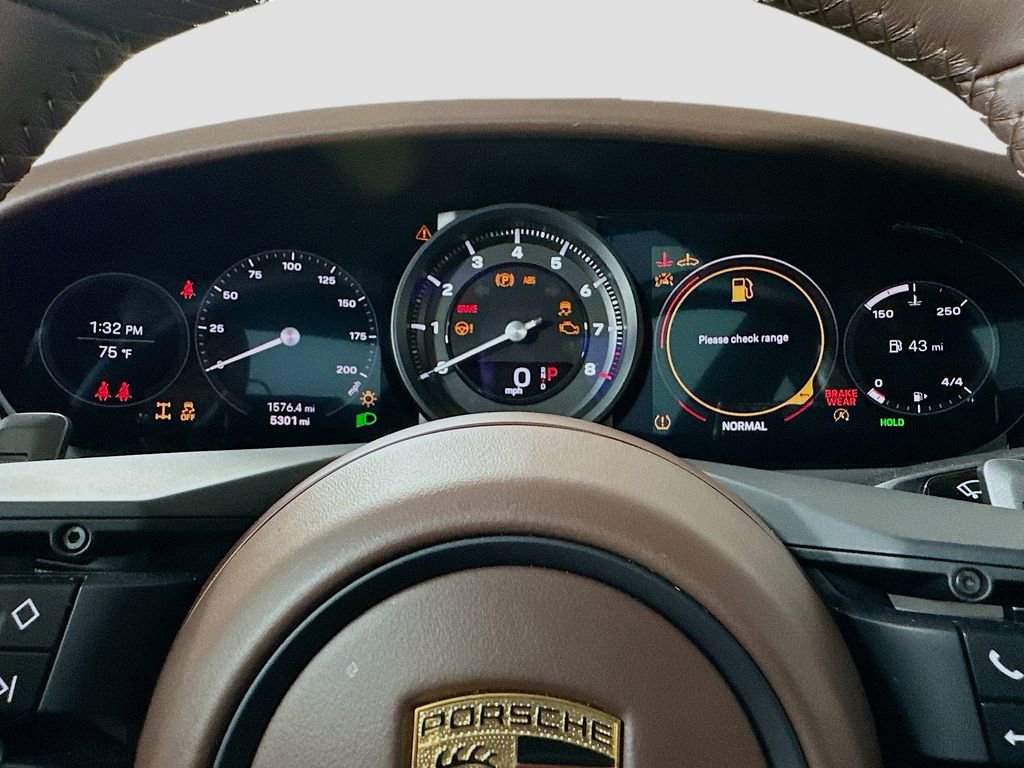 Certified 2024 Porsche 911 Carrera 4S w/ Sport Chrono Package AWD/4WD image 13