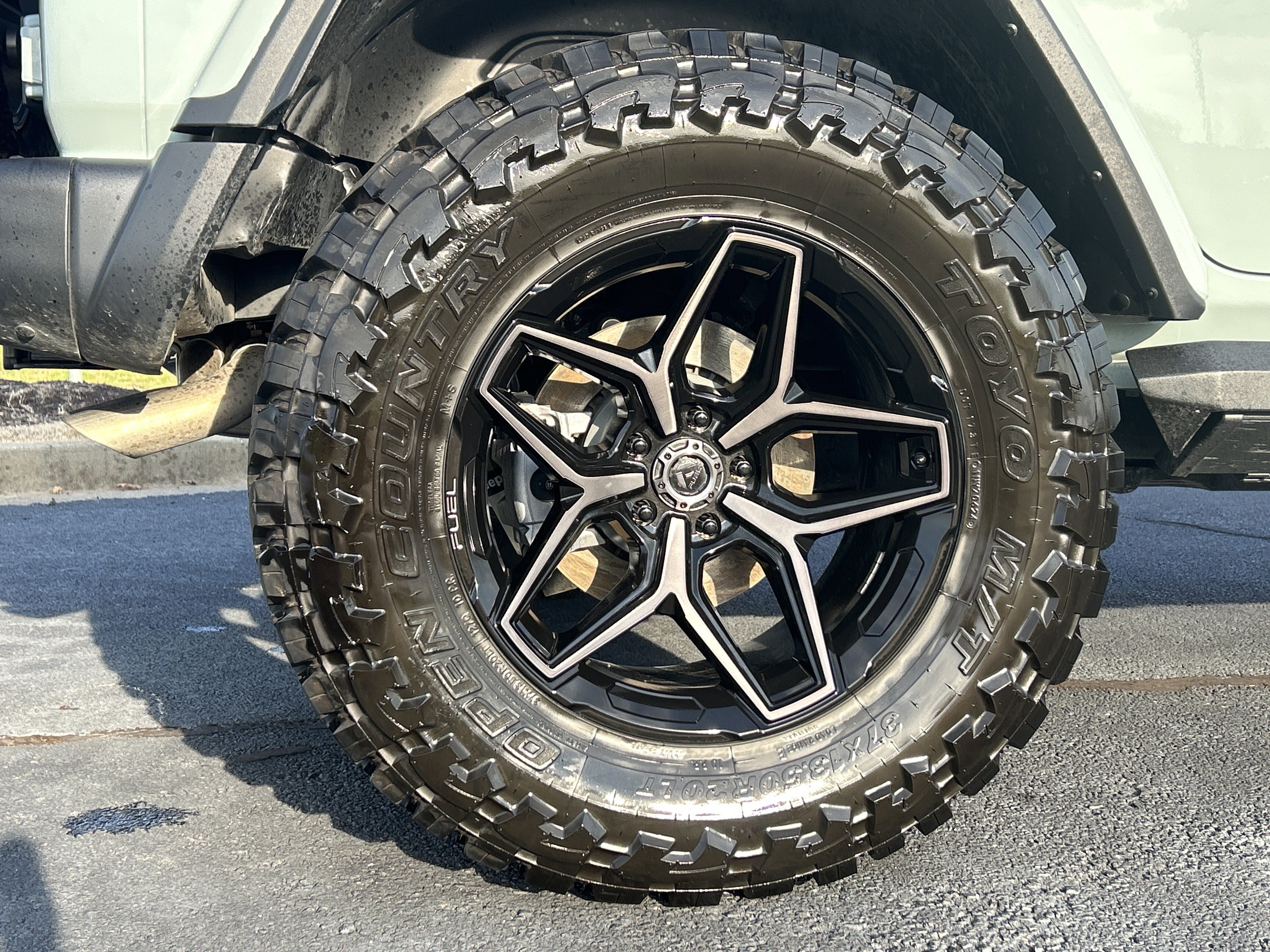 Used 2024 Jeep Wrangler Unlimited Rubicon 392 image 34