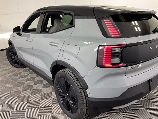 New 2026 Volvo EX30 Cross Country Ultra w/ Protection Package Premier AWD/4WD image 33