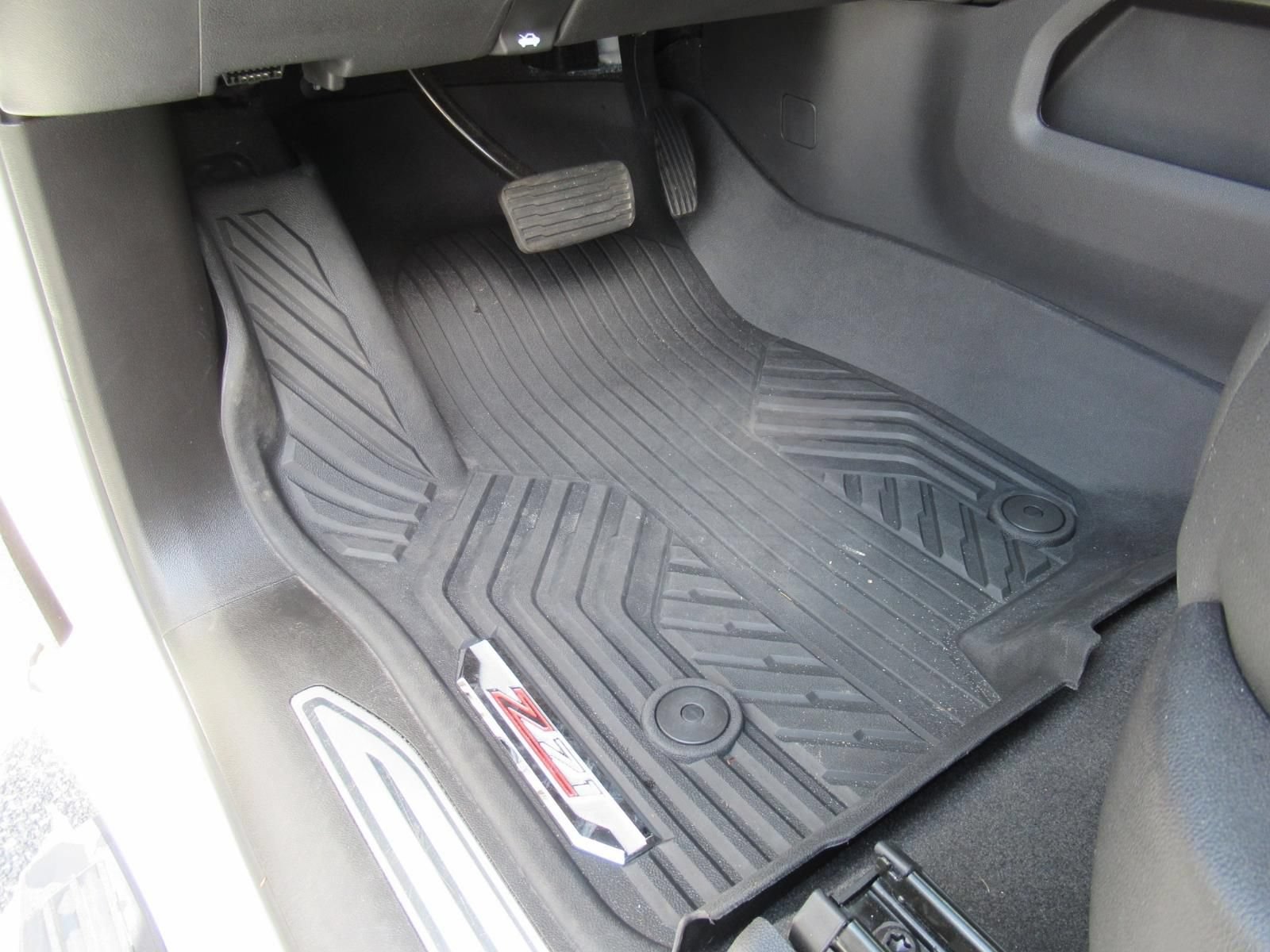 Used 2021 Chevrolet Silverado 1500 LTZ AWD/4WD image 36
