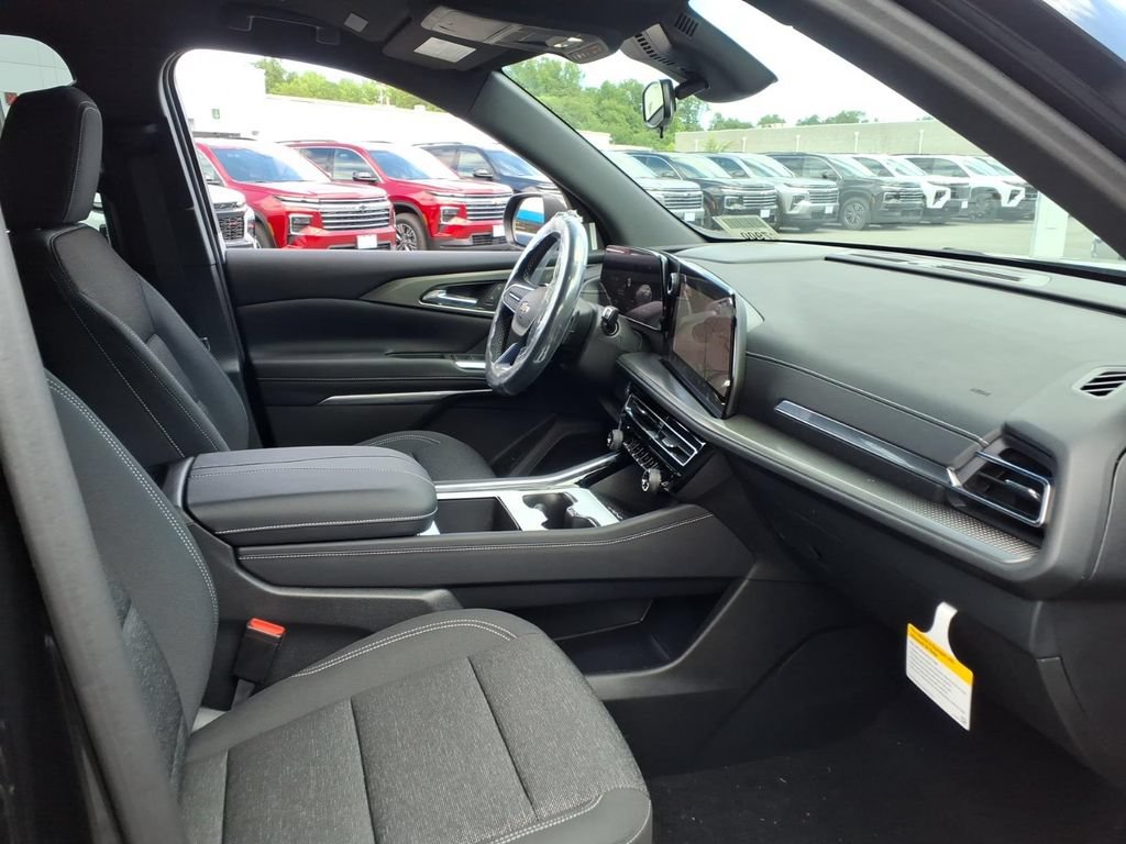 New 2026 Chevrolet Traverse LT AWD/4WD image 18