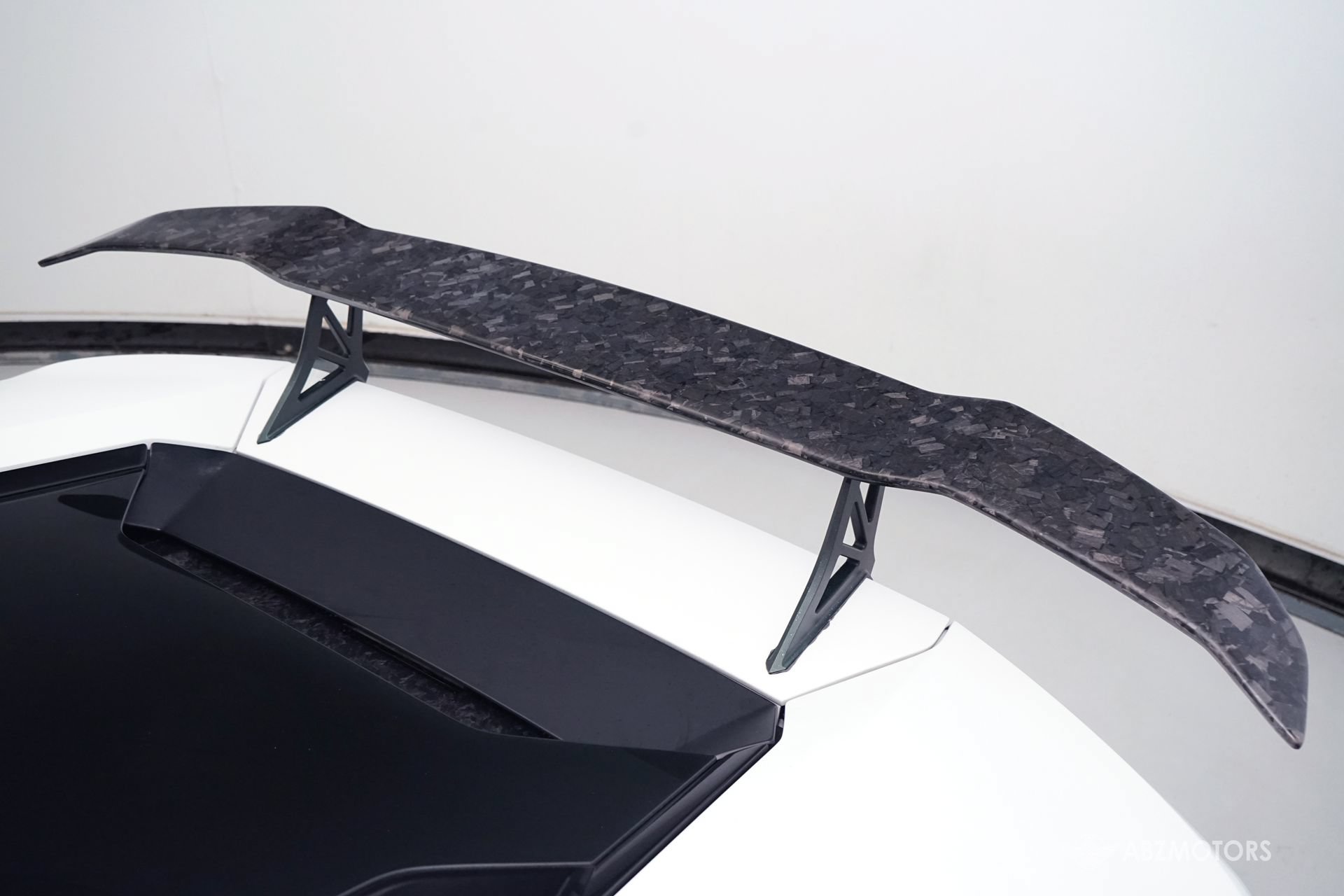 Used 2015 Lamborghini Huracan LP 610-4 AWD/4WD image 9