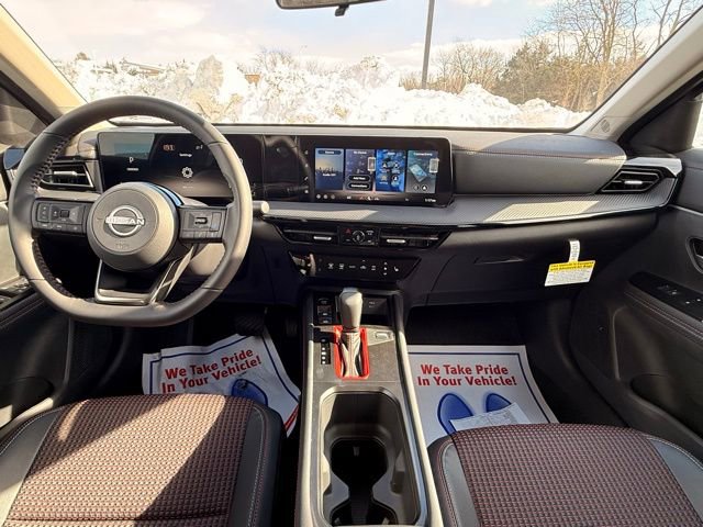 New 2026 Nissan Kicks SR w/ Cold Weather Package image 18