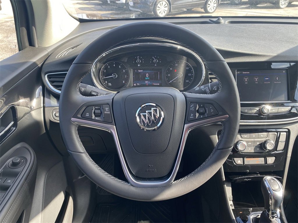 Used 2022 Buick Encore Preferred w/ Safety Package image 30