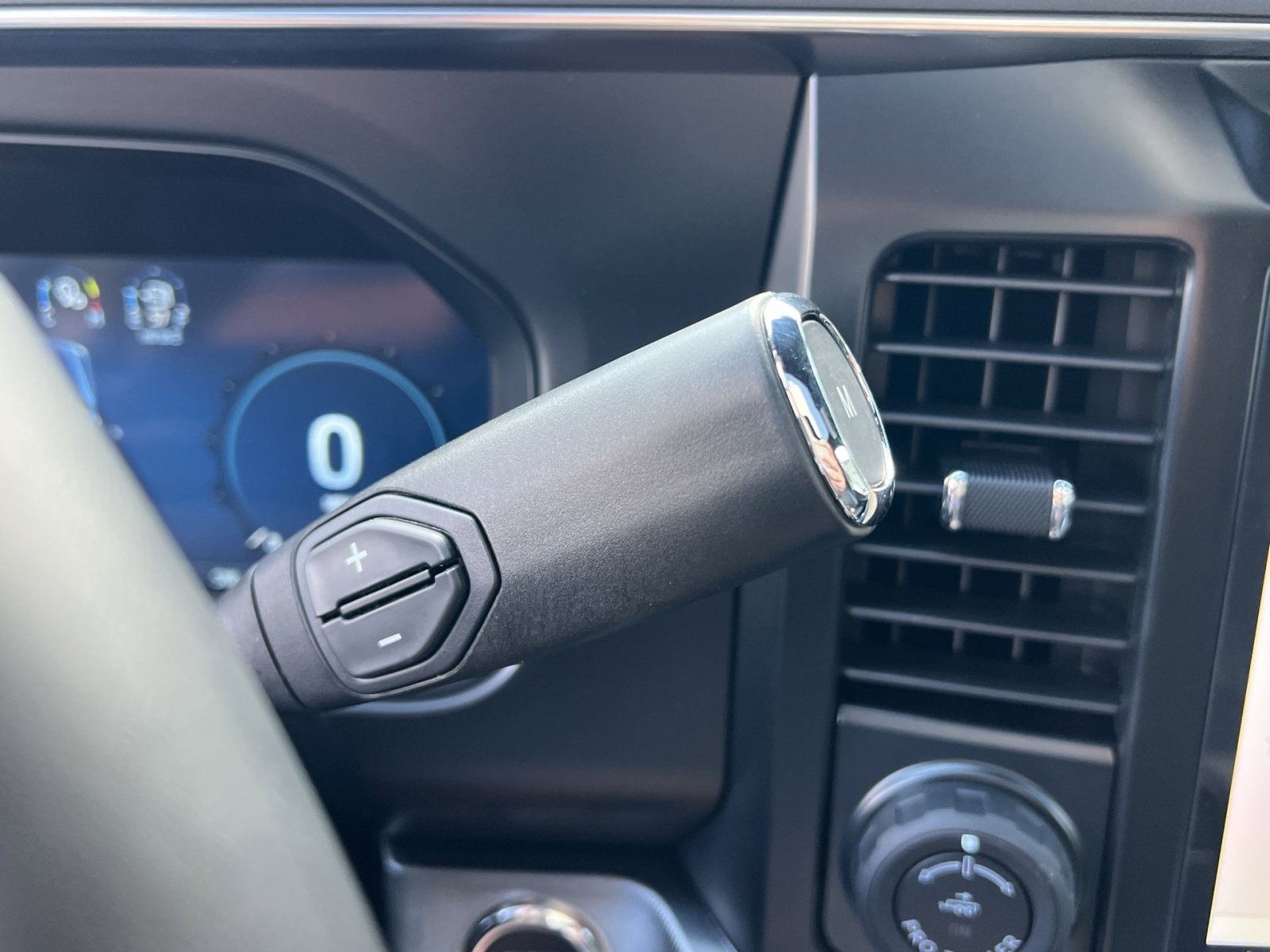 New 2026 Ford F250 Platinum w/ Tremor Off-Road Package image 22