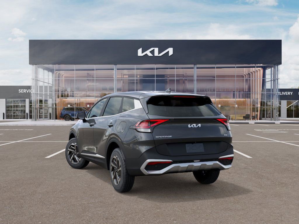 New 2025 Kia Sportage LX image 4