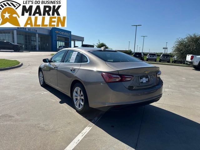 Used 2022 Chevrolet Malibu LT FWD image 4