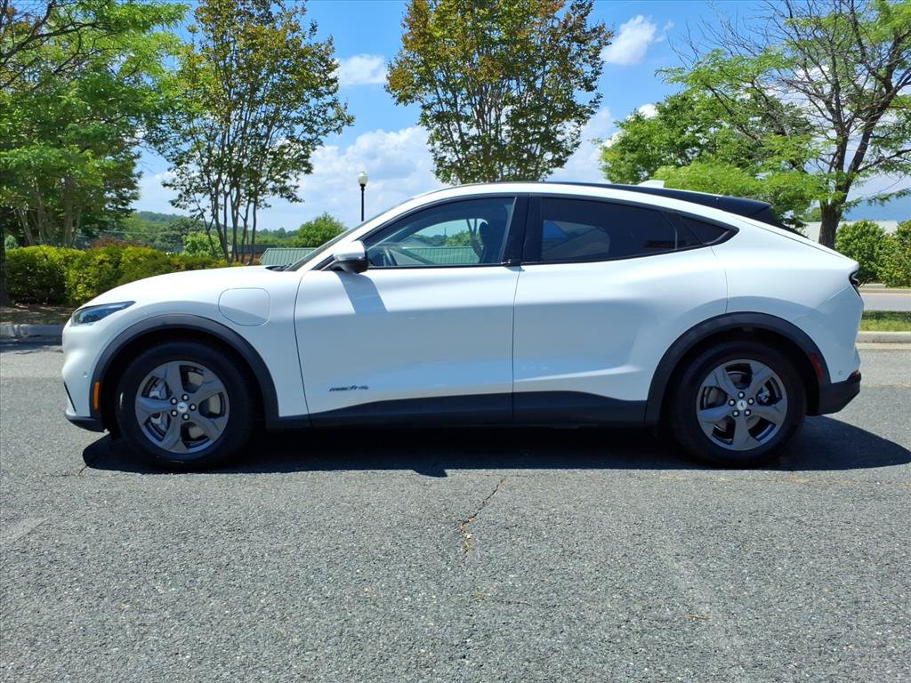 New 2023 Ford Mustang Mach-E Premium AWD/4WD image 16