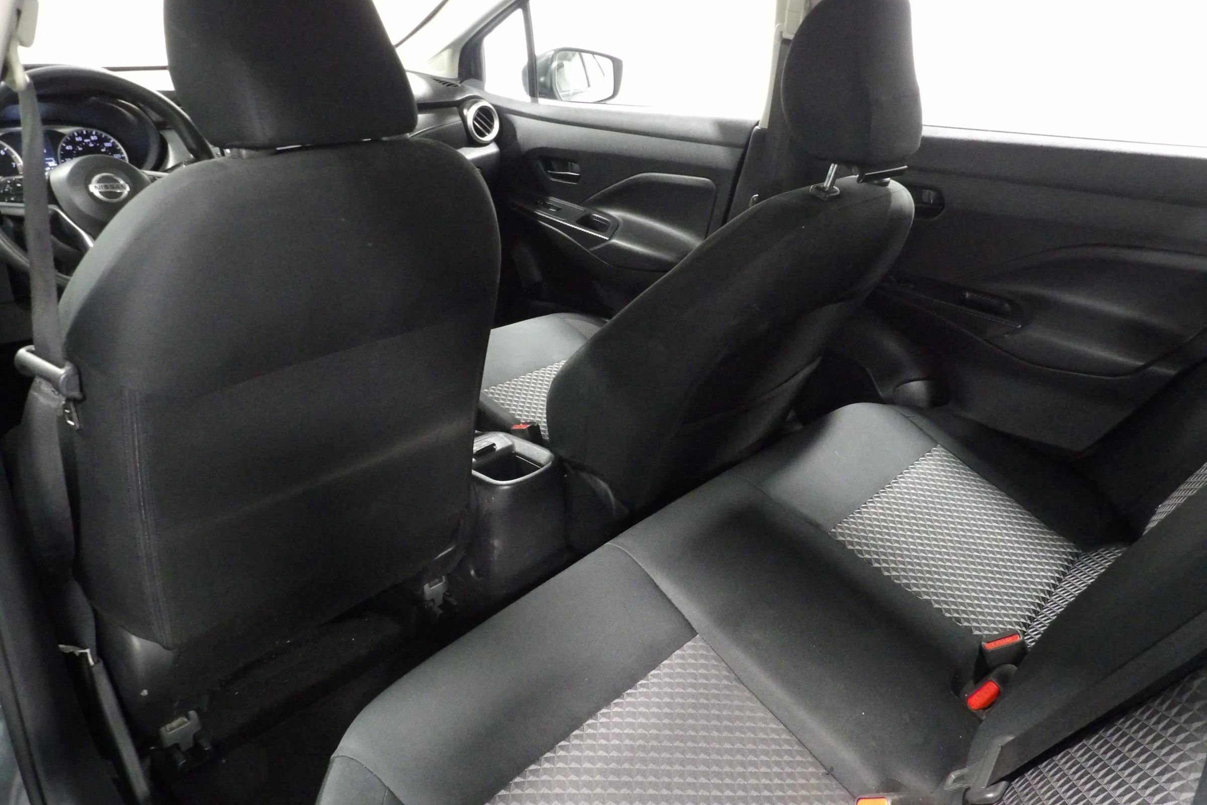 Used 2020 Nissan Versa S image 10