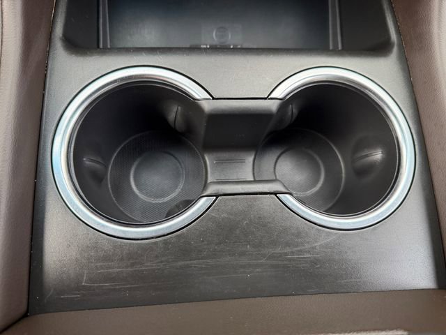 Used 2024 Chevrolet Suburban LT image 26