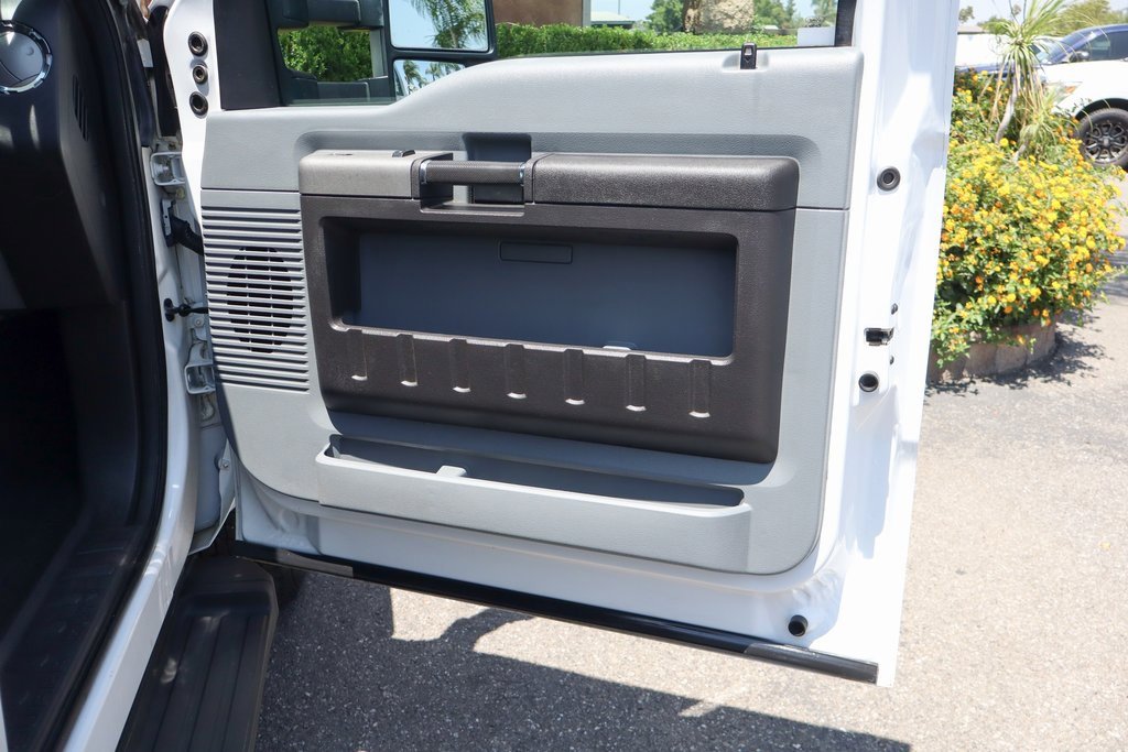 Used 2012 Ford F350 XLT w/ XLT Interior Pkg image 38