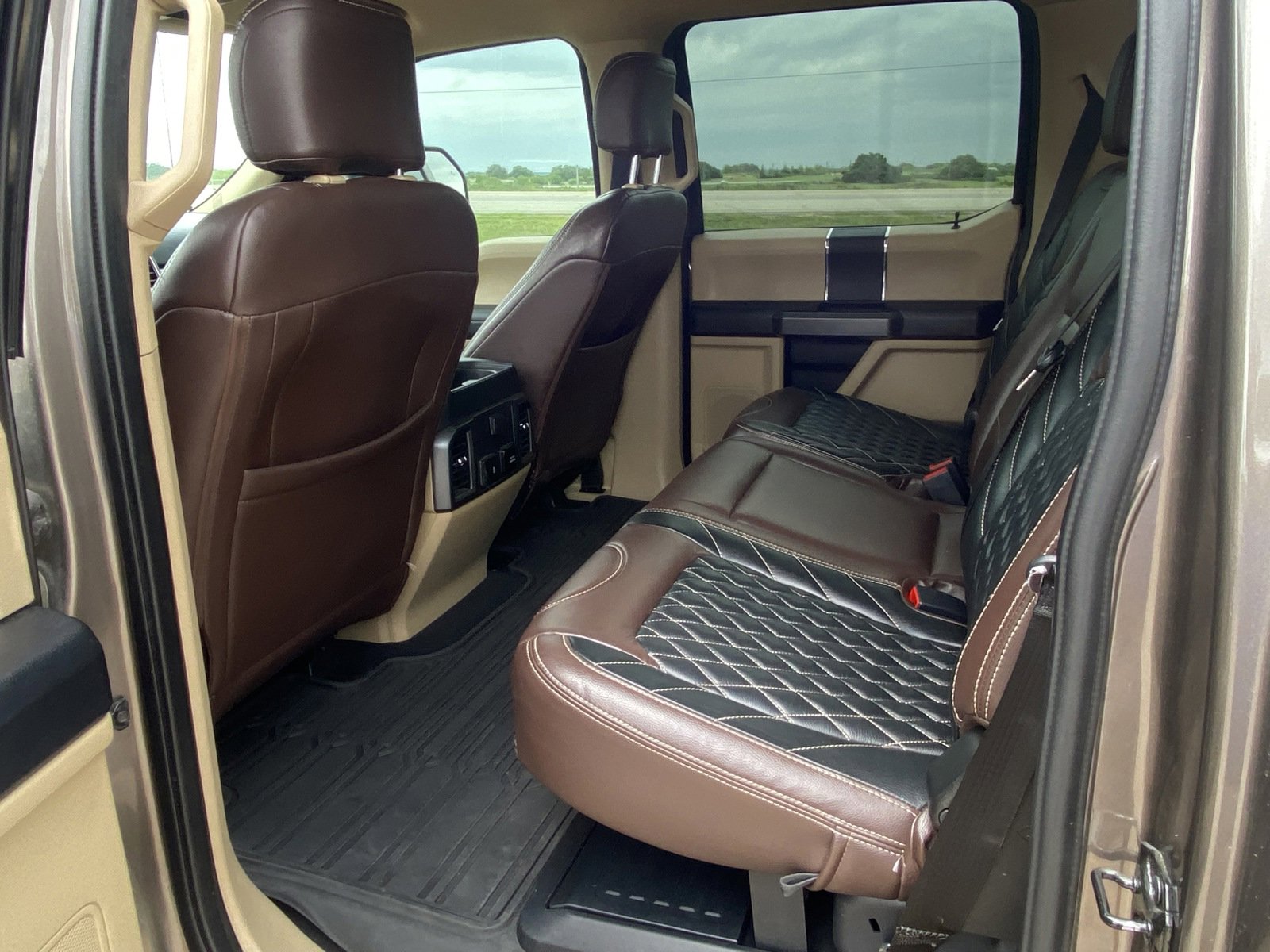 Used 2020 Ford F450 XLT w/ FX4 Off-Road Package AWD/4WD image 15