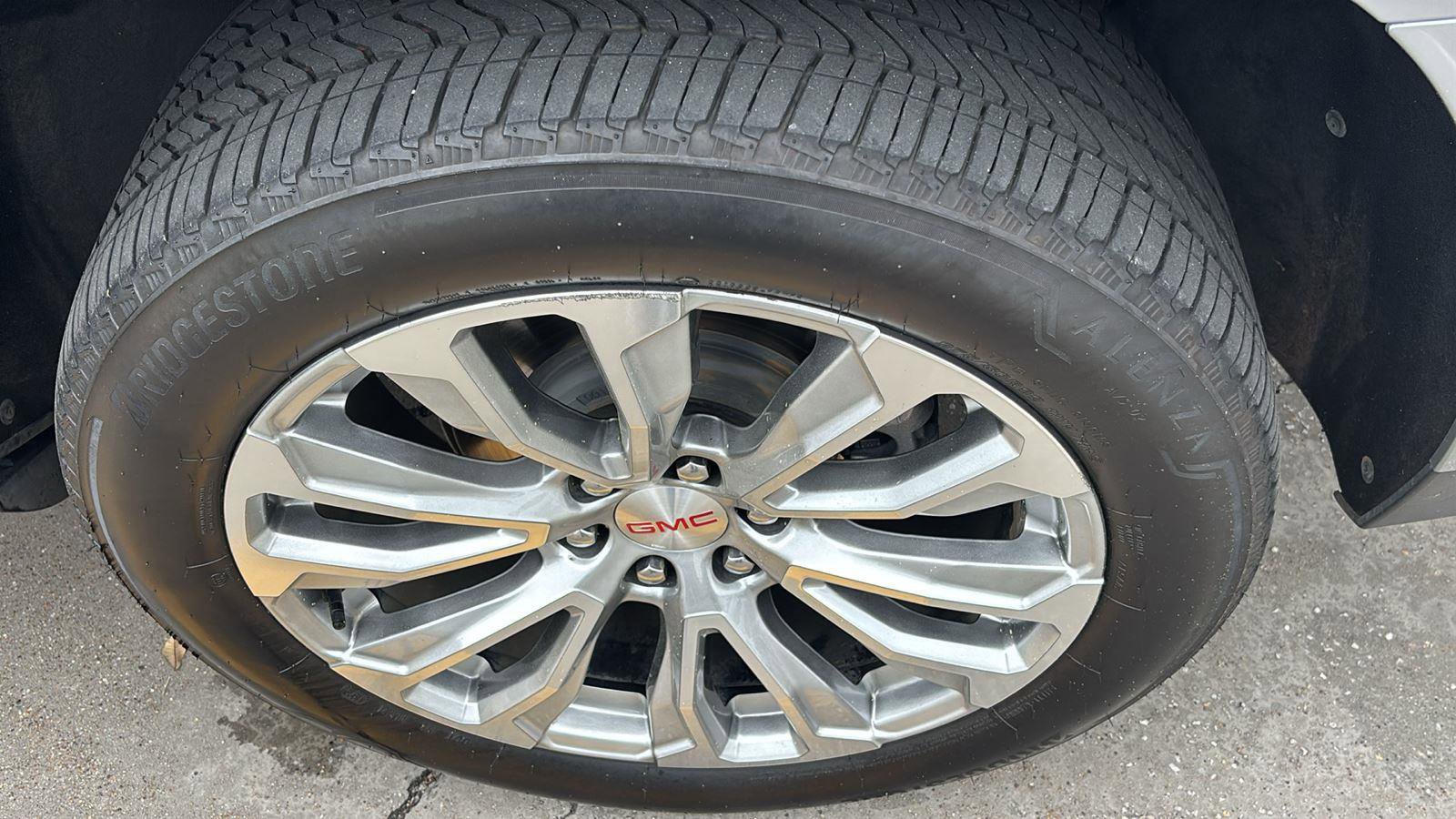 Used 2024 GMC Yukon XL Denali w/ Max Trailering Package image 11