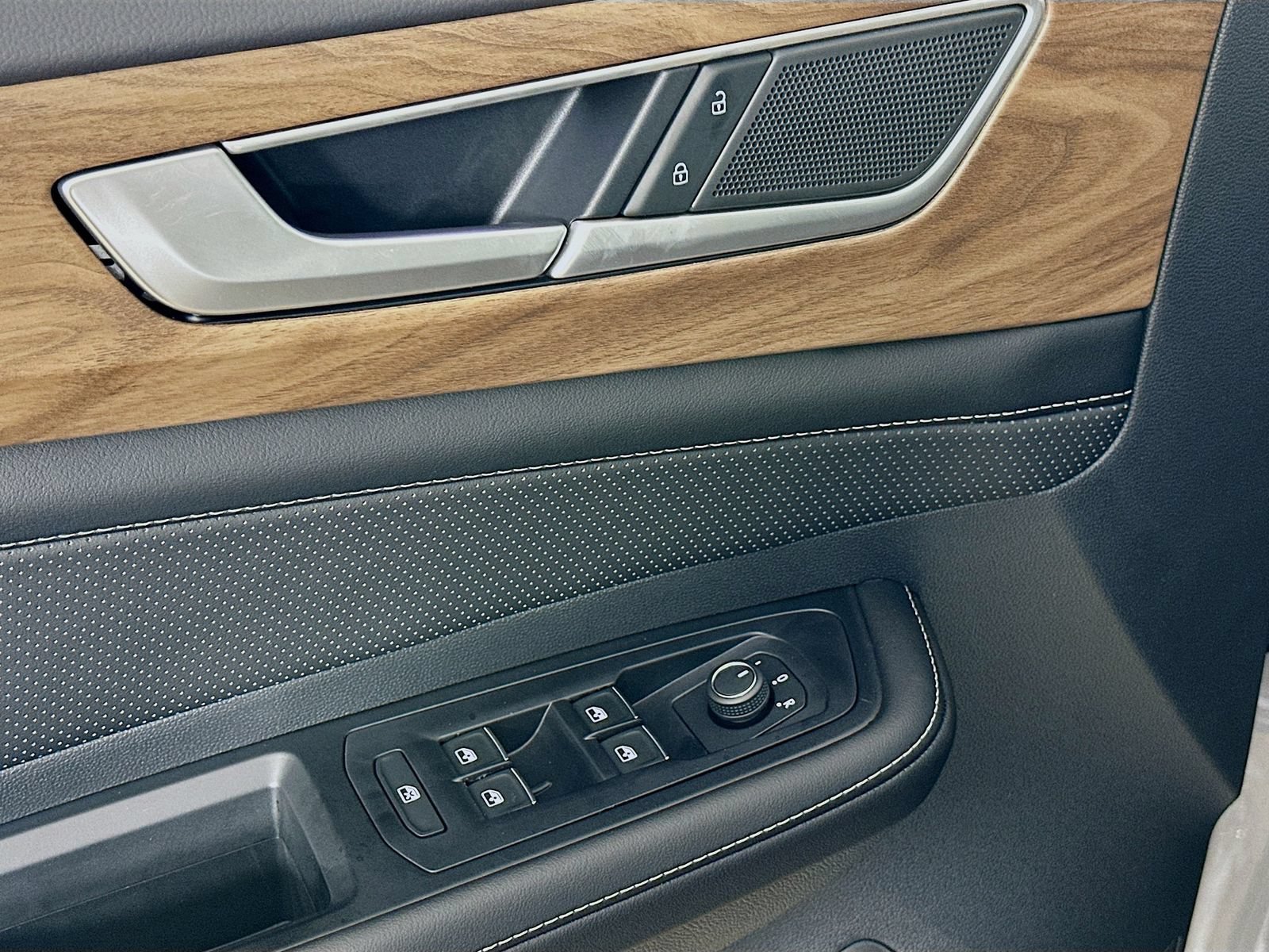 New 2026 Volkswagen Atlas SE AWD/4WD image 17