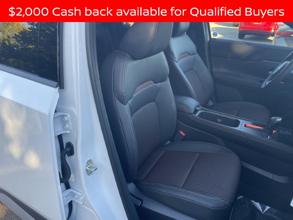 New 2026 Nissan Kicks SR w/ Cold Weather Package AWD/4WD image 19