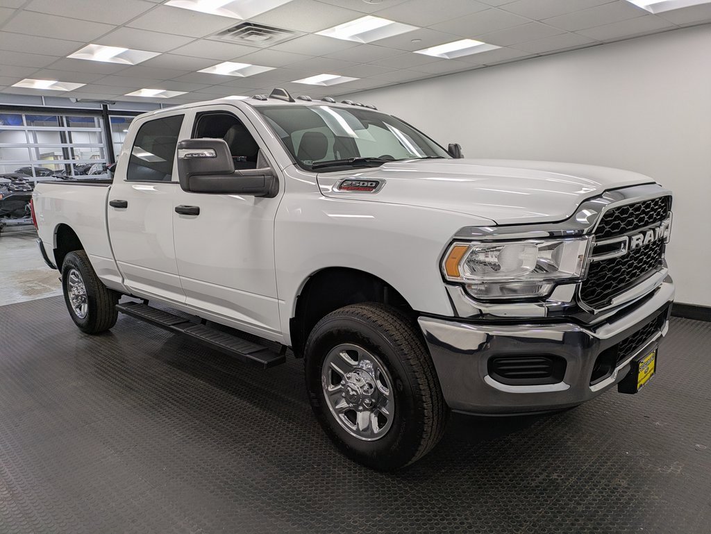 Used 2024 RAM 2500 Tradesman w/ Chrome Appearance Group image 3
