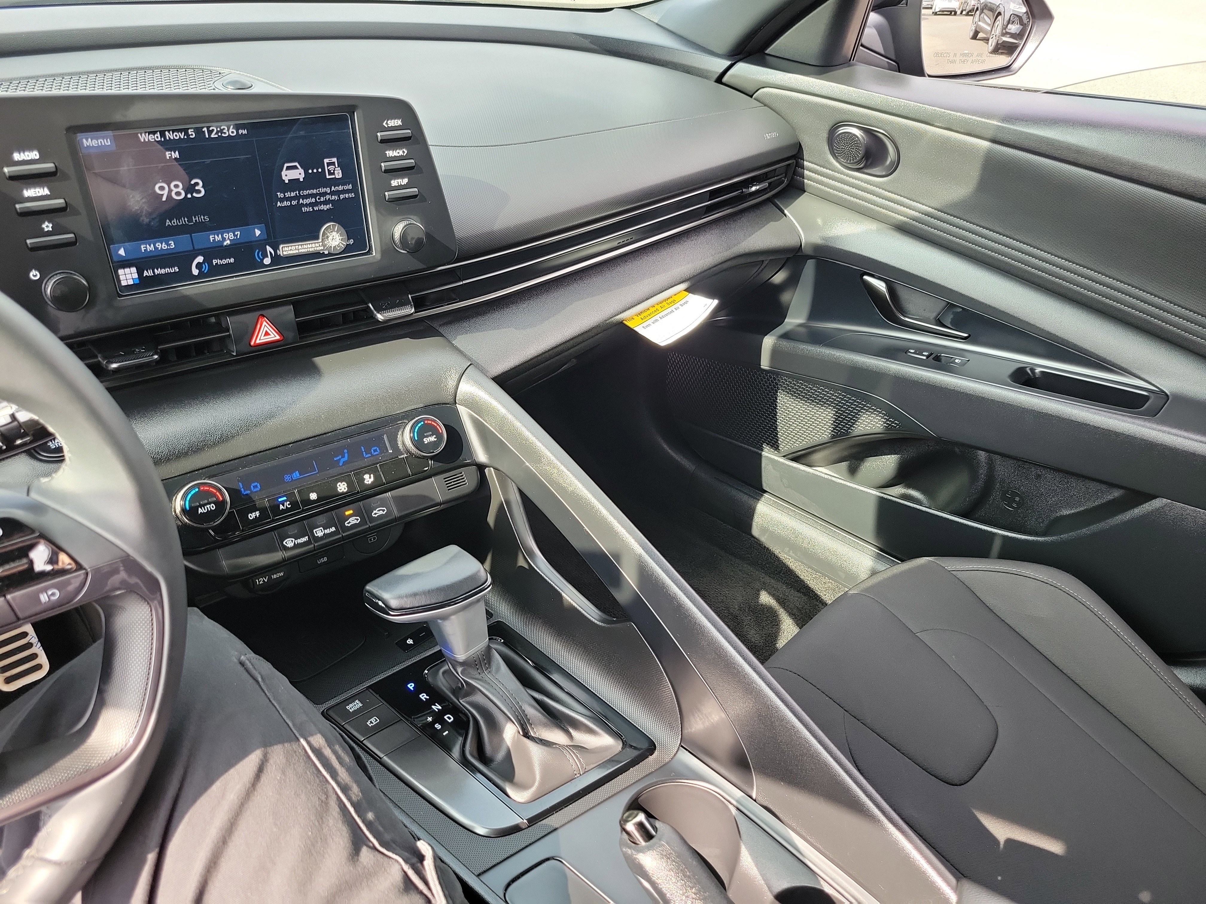 Certified 2025 Hyundai Elantra Sport w/ Cargo Package image 14