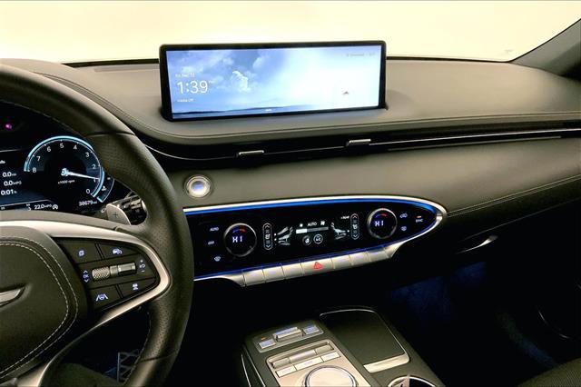 Used 2023 Genesis GV70 2.5T w/ Sport Prestige Package image 5