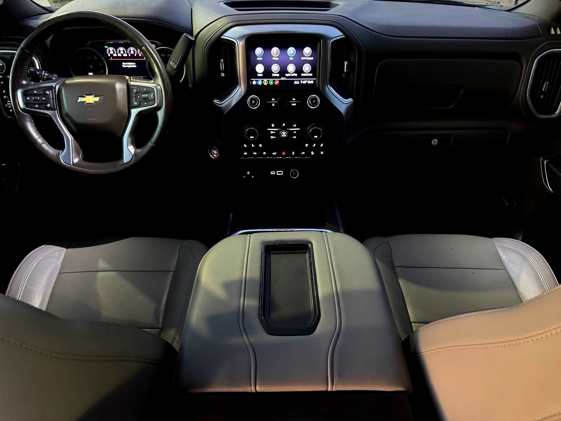 Used 2020 Chevrolet Silverado 1500 LTZ image 24