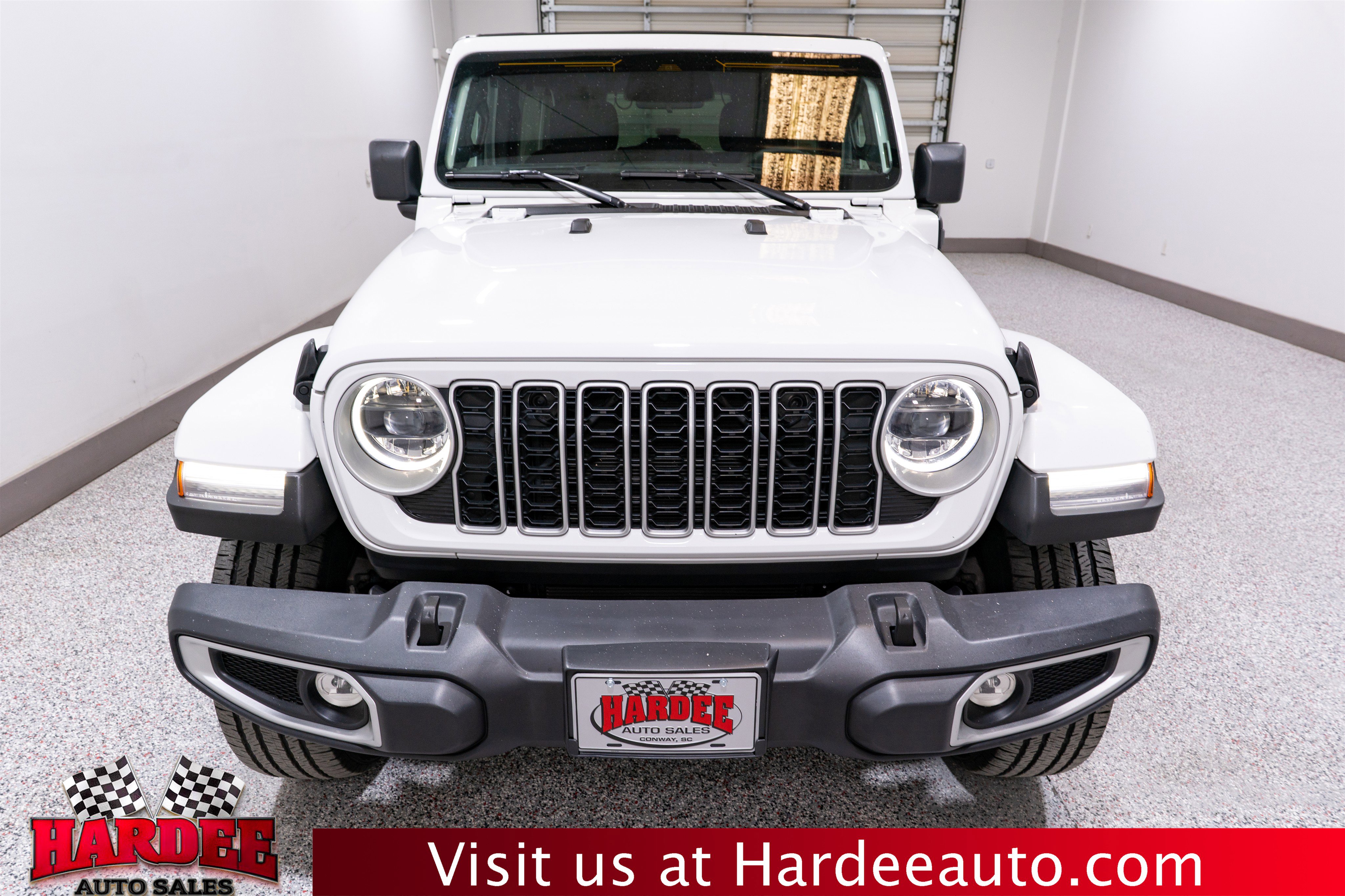 Used 2025 Jeep Wrangler Sahara w/ Safety Group image 7