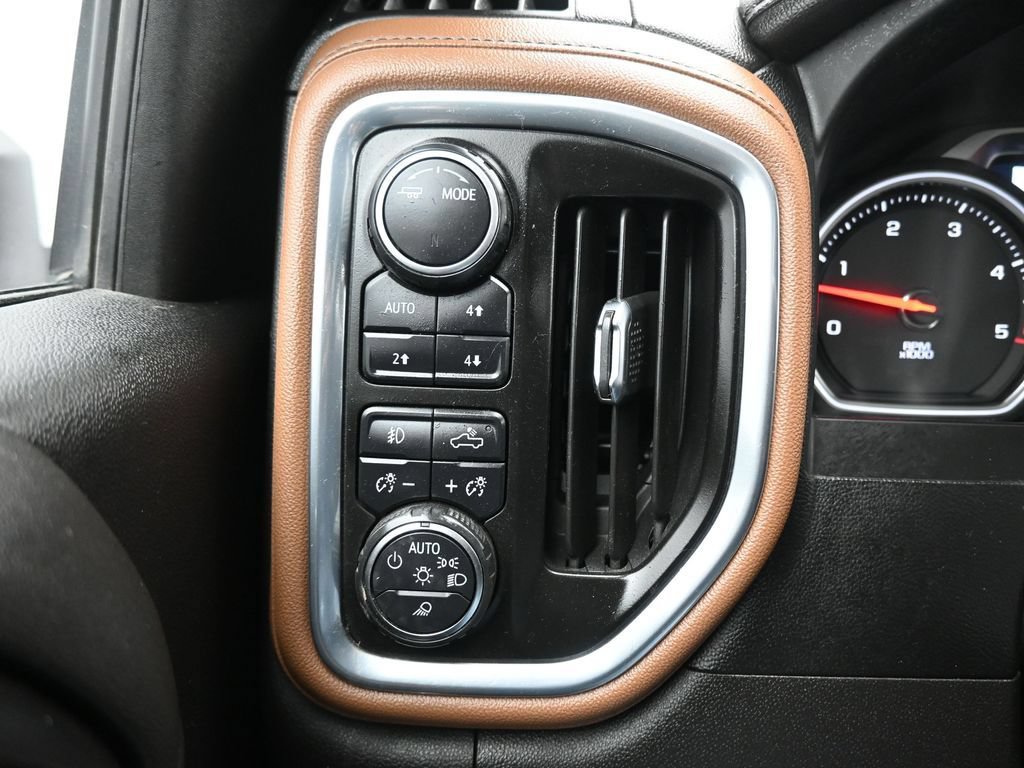 Used 2022 Chevrolet Silverado 2500 High Country w/ Safety Package II AWD/4WD image 36
