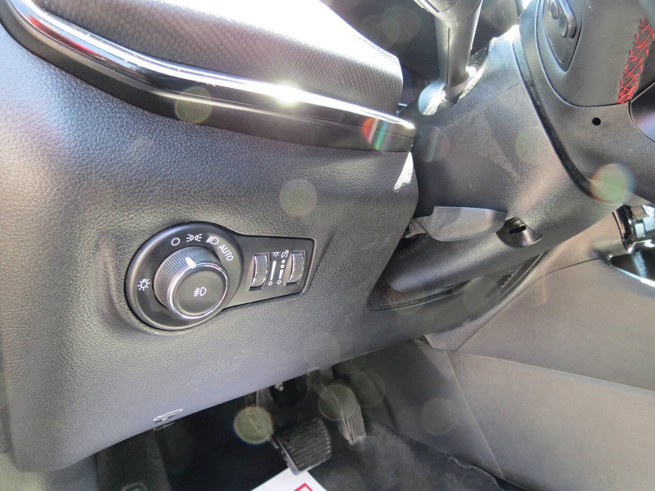 Used 2025 Jeep Compass Trailhawk w/ Trailhawk Elite Group AWD/4WD image 8