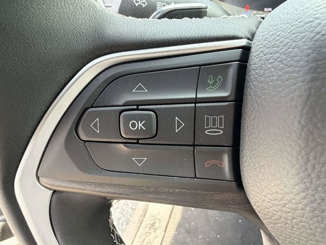 New 2026 Jeep Grand Cherokee Altitude AWD/4WD image 14