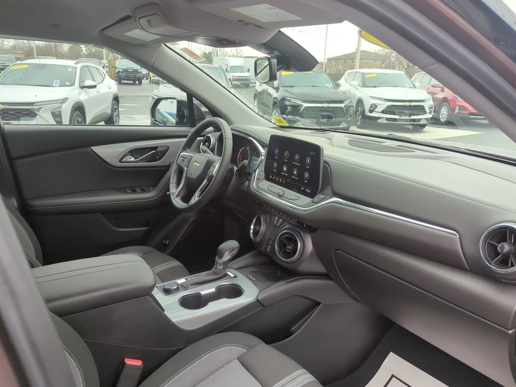 Certified 2024 Chevrolet Blazer LT w/ Convenience Package image 19