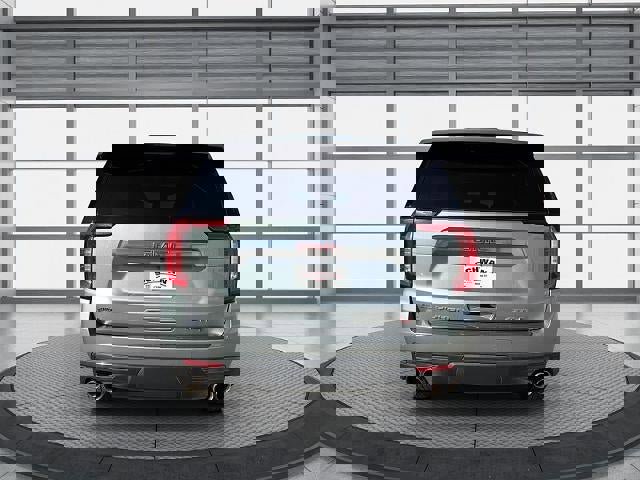 Used 2024 GMC Yukon AT4 w/ Technology Package image 4