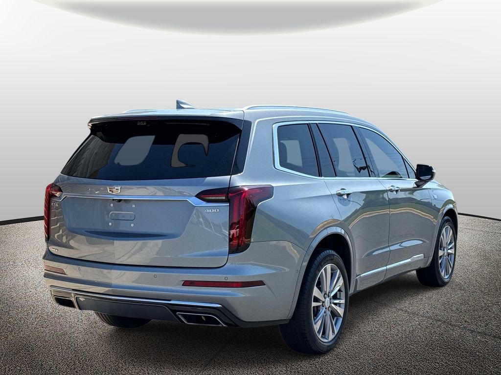Used 2023 Cadillac XT6 Premium Luxury w/ Technology Package AWD/4WD image 2