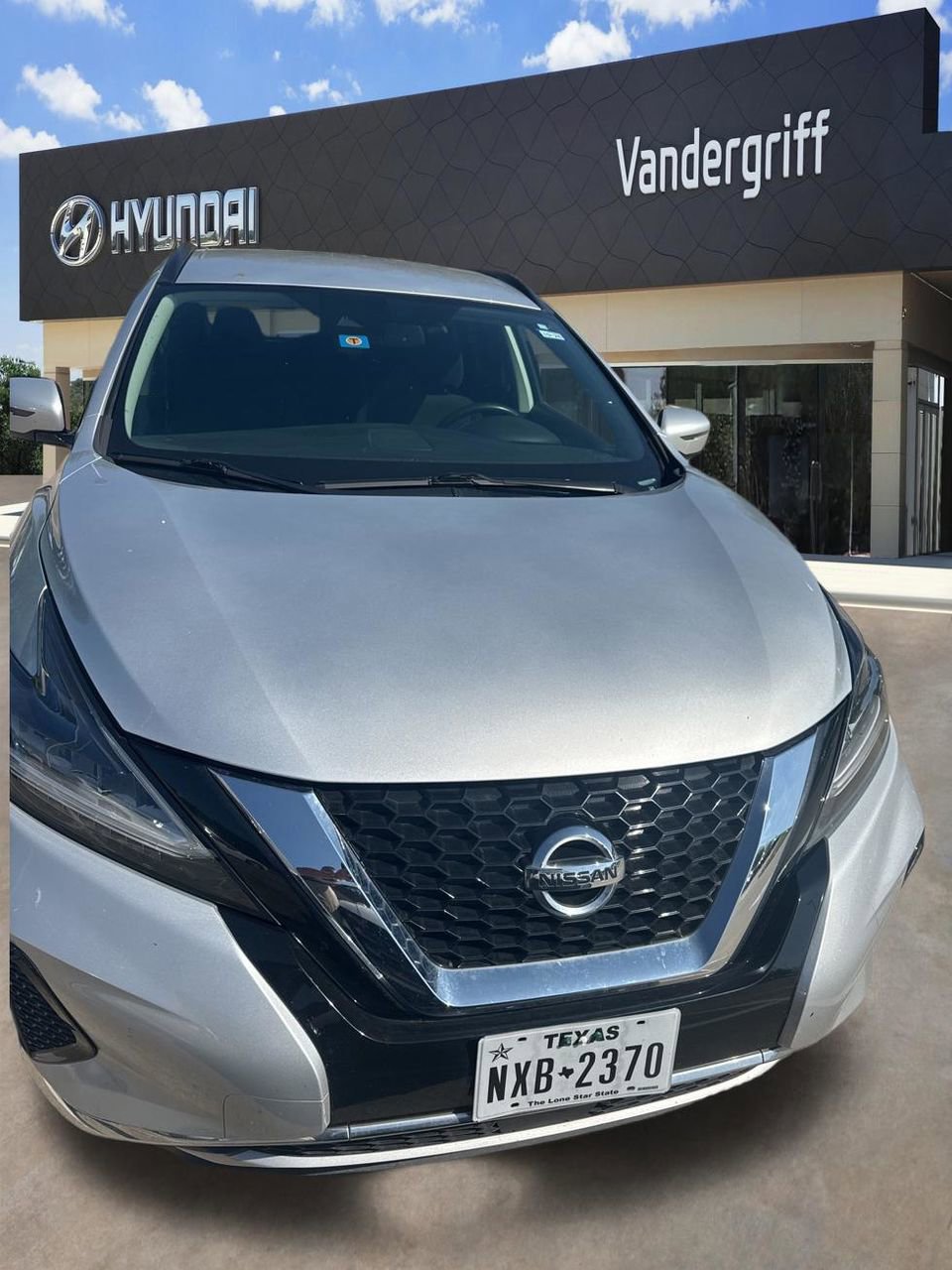 Used 2020 Nissan Murano SV image 2