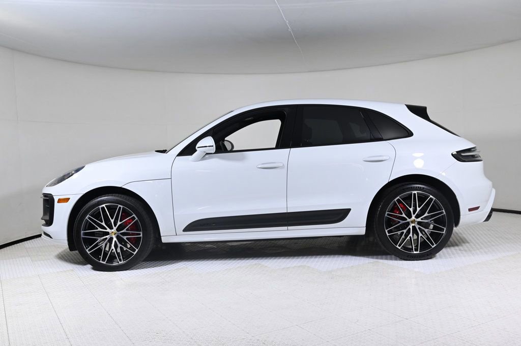 Certified 2022 Porsche Macan GTS image 2