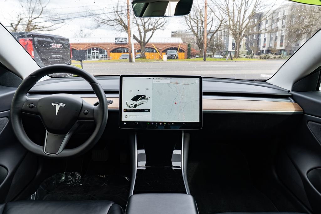 Used 2020 Tesla Model 3 Long Range image 9