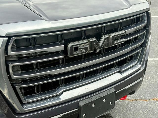 Used 2023 GMC Yukon AT4 w/ Technology Package AWD/4WD image 14