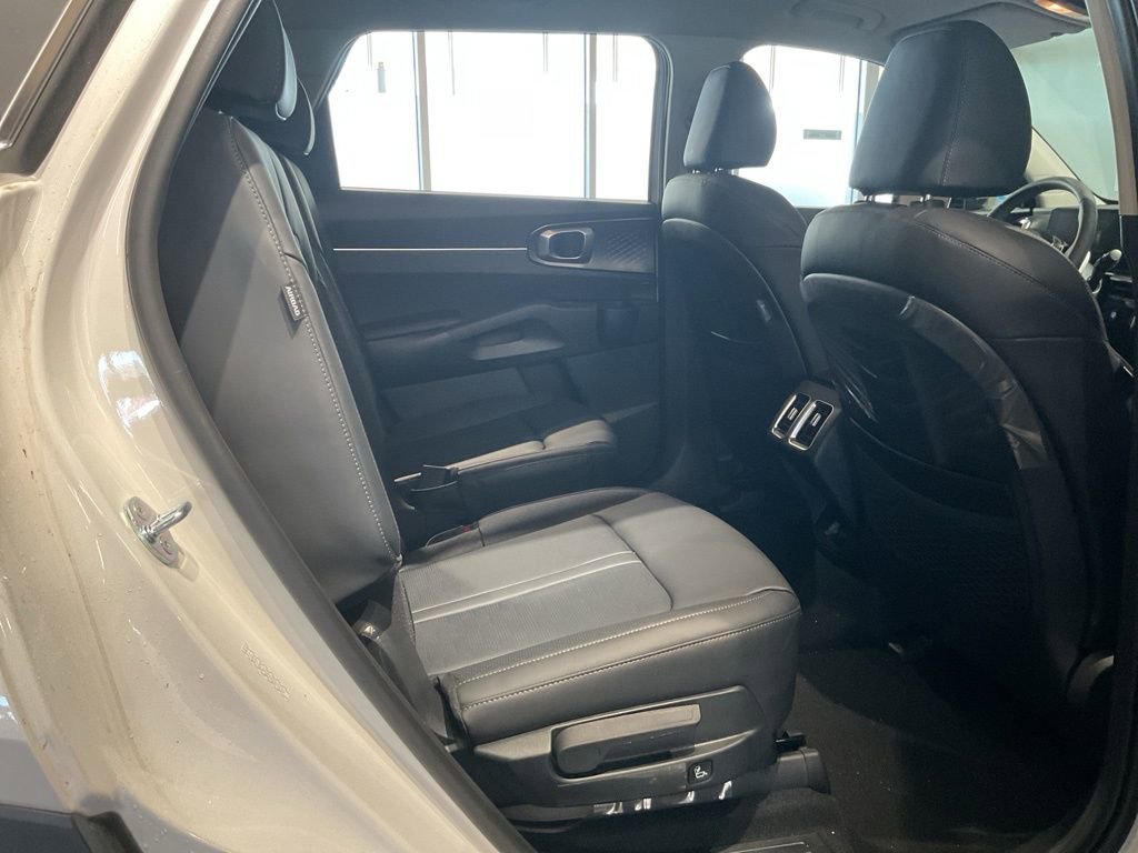 New 2025 Kia Sorento EX image 27