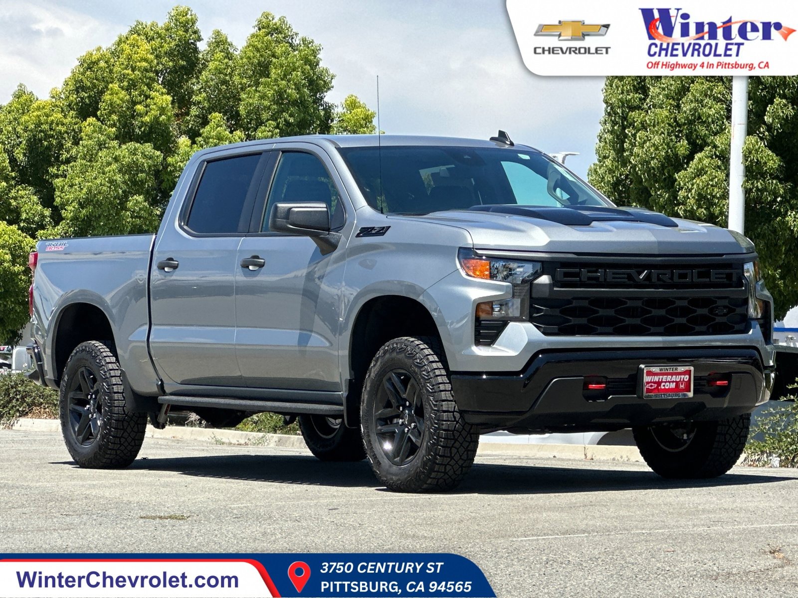 New 2025 Chevrolet Silverado 1500 Custom Trail Boss w/ LPO, Dark Essentials Package