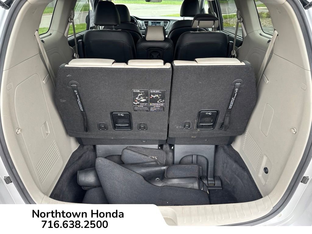 Used 2019 Kia Sedona EX FWD image 17