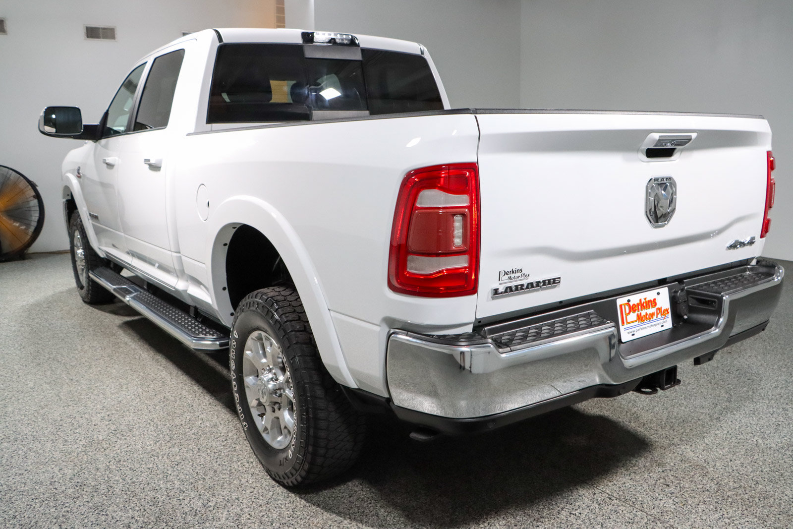 Used 2020 RAM 2500 Laramie AWD/4WD image 9
