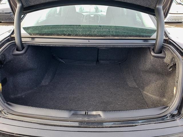 Used 2020 Chrysler 300 Touring w/ Sport Appearance Package image 25