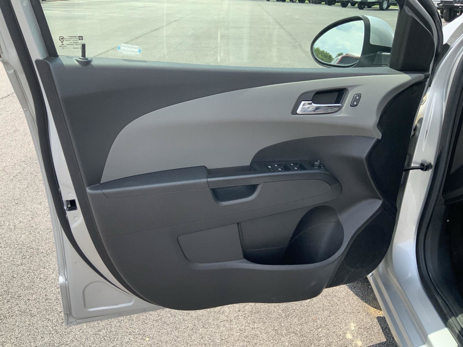Used 2015 Chevrolet Sonic LT FWD image 16