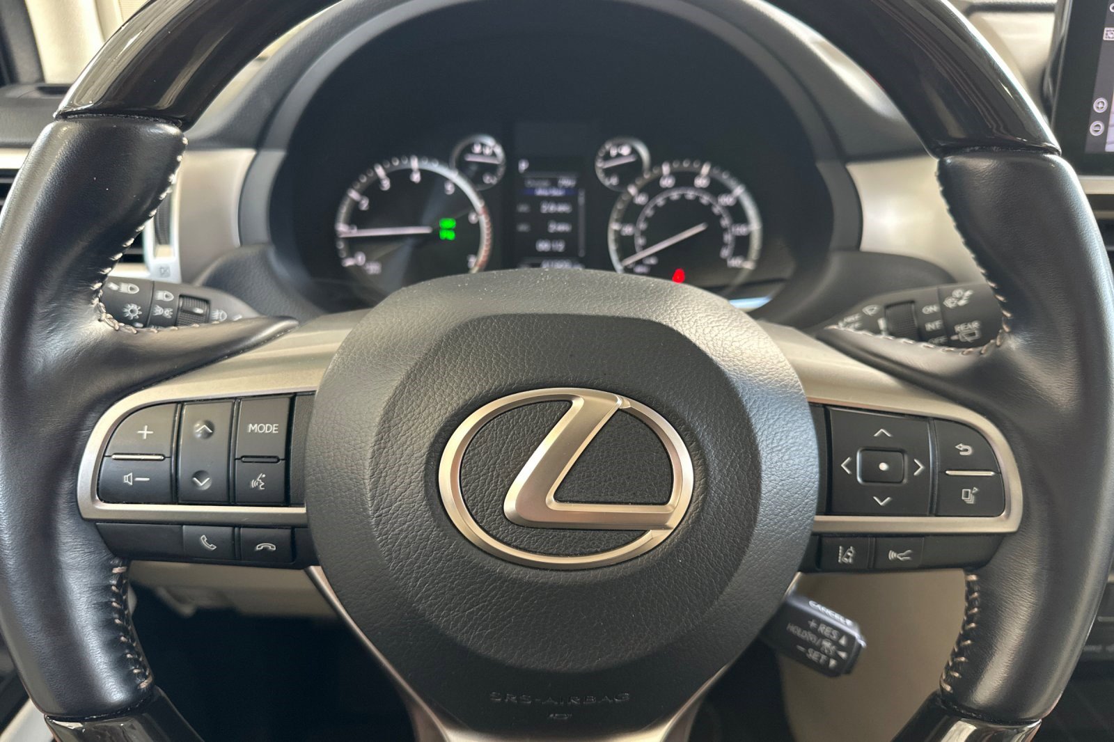 Certified 2022 Lexus GX 460 Premium w/ Premium Package AWD/4WD image 29