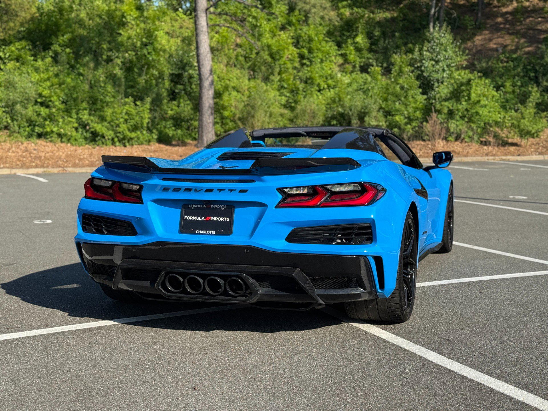 Used 2023 Chevrolet Corvette Z06 w/ Stealth Interior Trim Package RWD image 11