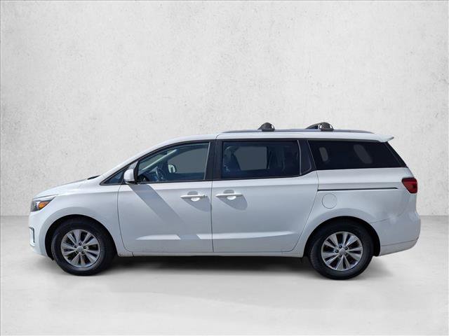 Used 2016 Kia Sedona LX w/ Option Group 020 FWD image 9