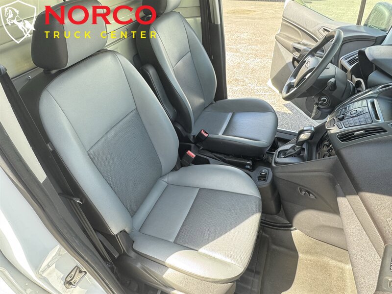 Used 2016 Ford Transit Connect XL image 23