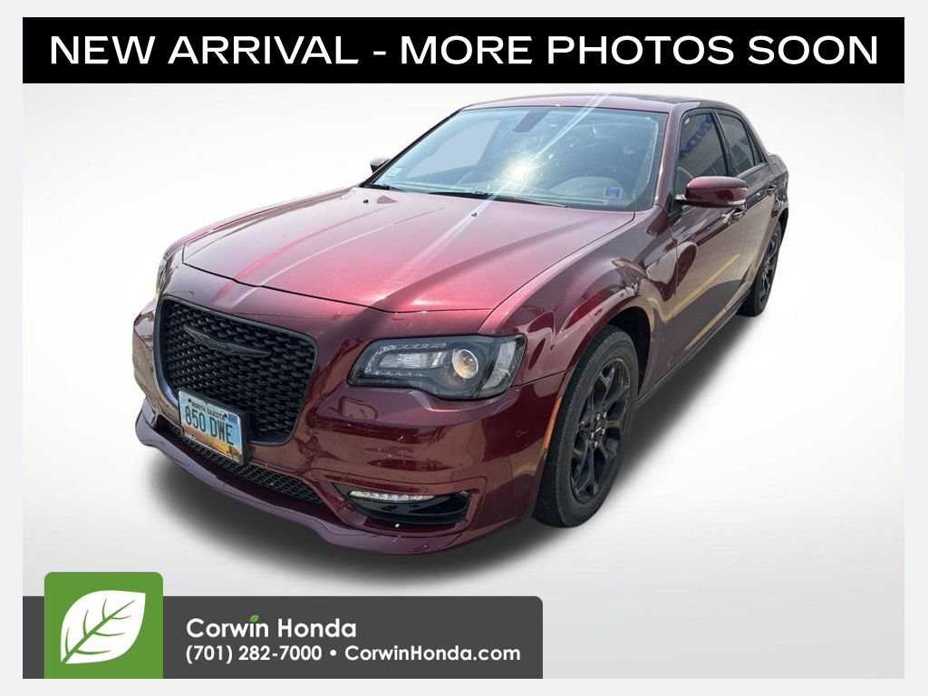 Used 2022 Chrysler 300 Touring L w/ Popular Equipment Group