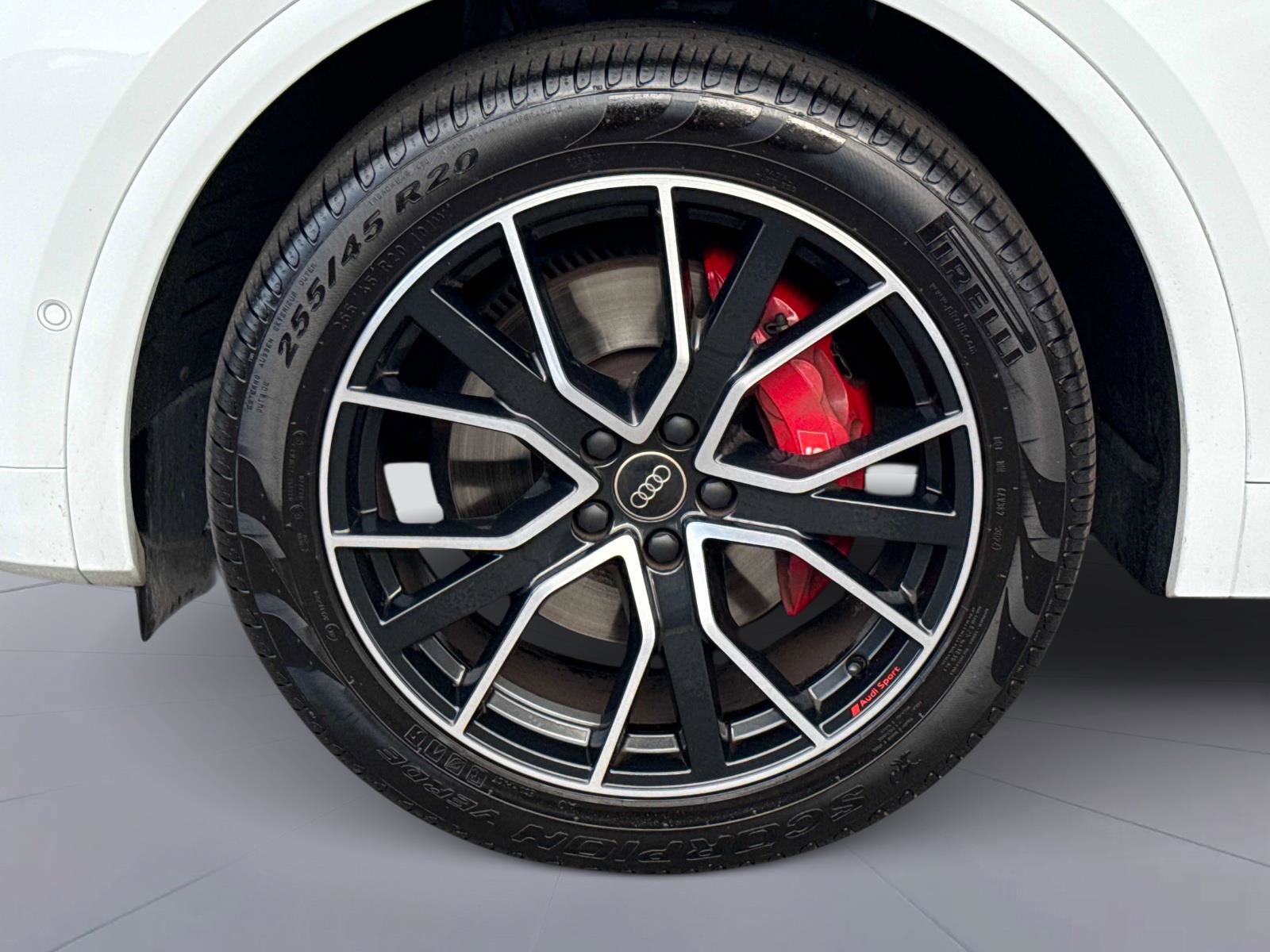 Used 2023 Audi SQ5 Prestige w/ Prestige Package image 11