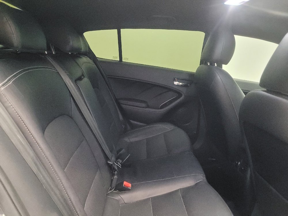 Used 2016 Kia Forte SX w/ SX Premium Technology Package image 19