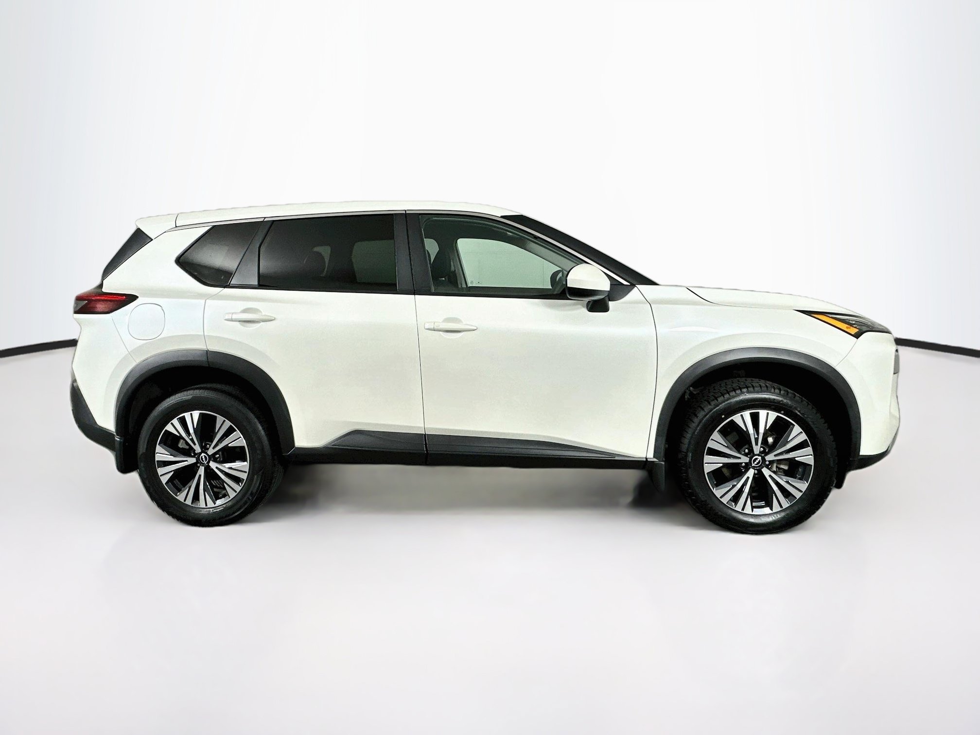 Used 2023 Nissan Rogue SV FWD image 10